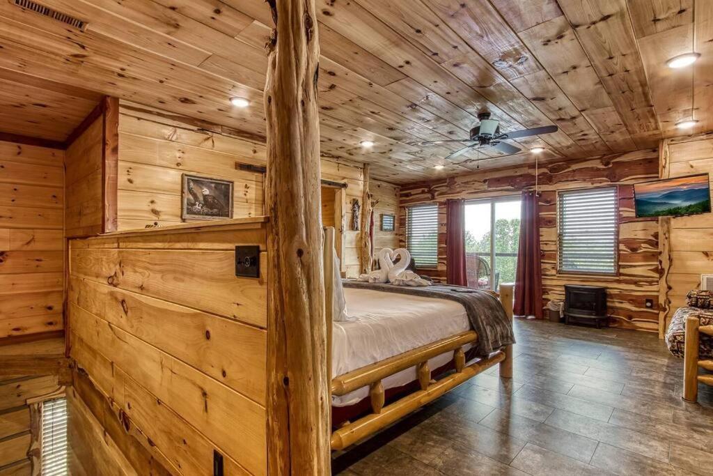 Villa The Log Castle~Stunning Mountain Views~Hot Tub Sevierville Exterior foto